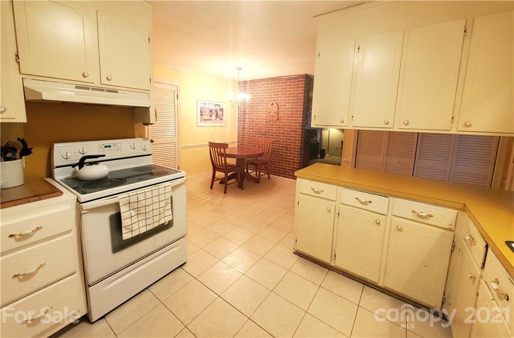 3207 Windrow Lane Matthews, NC 28105 - Photo 8 of 25