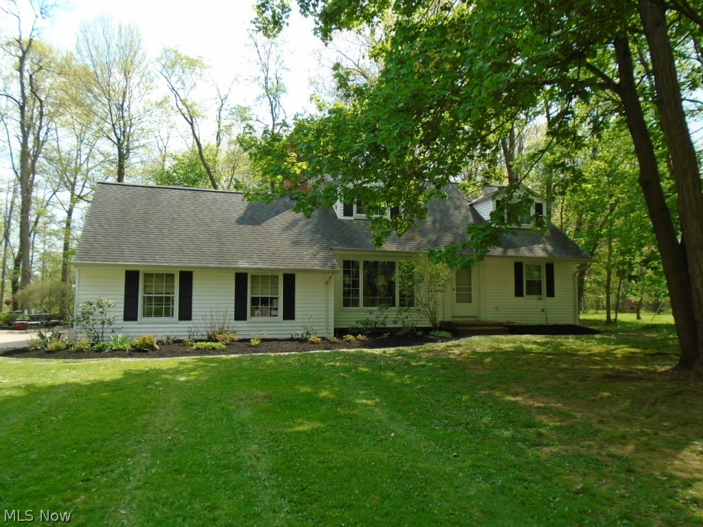 29200 Edgedale Road Cleveland, OH 44124 - Photo 1 of 25 Gallery Image 1