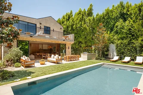 $4,395,000 | 636 North Laurel Avenue, Los Angeles, CA 90048