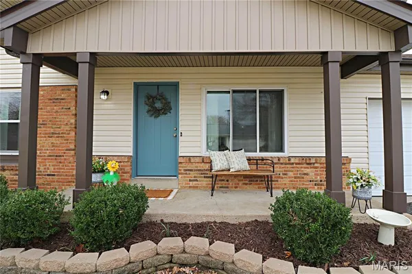 $315,000 | 410 Woodland Hill Court, Manchester, MO 63021