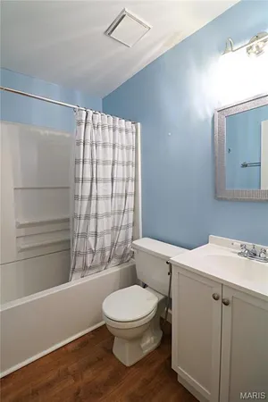$315,000 | 410 Woodland Hill Court, Manchester, MO 63021
