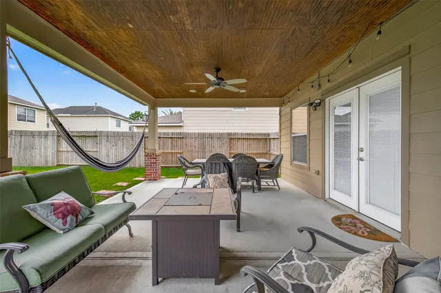 $1,975 | 8311 Tartan Court, Rosharon, TX 77583