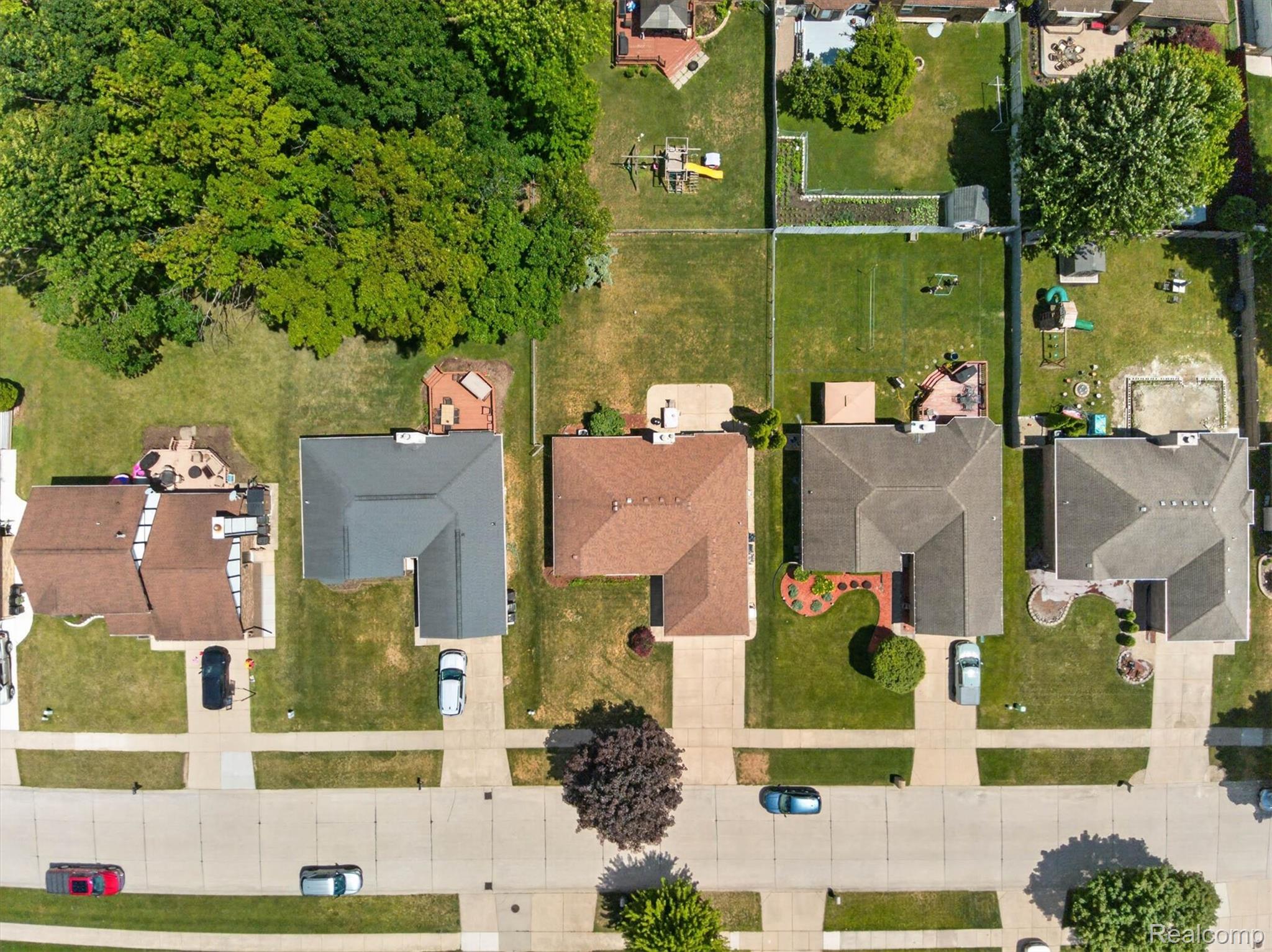 46362 Springhill Drive Utica, MI 48317 - Photo 57 of 59 Overhead perspective showcasing multiple residential properties with established landscaping