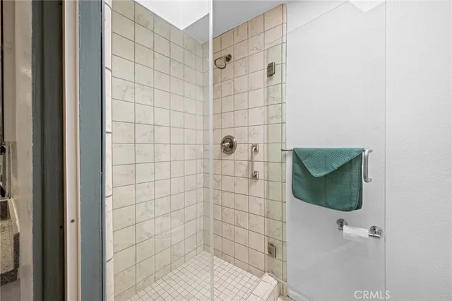 $1,279,000 | 4320 Glencoe Avenue, Unit 2, Marina del Rey, CA 90292