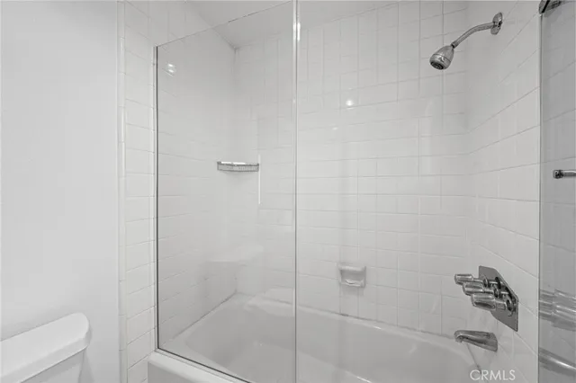 $1,279,000 | 4320 Glencoe Avenue, Unit 2, Marina del Rey, CA 90292