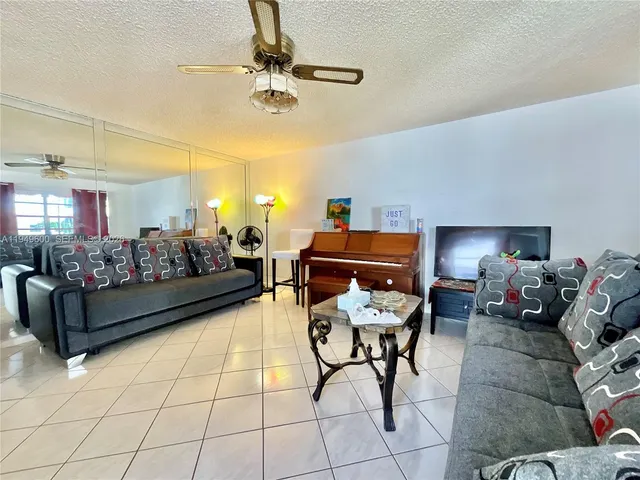 $1,450 | 371 Burgundy G, Unit H, Delray Beach, FL 33484