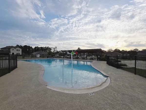 $2,100 | 40962 Seasoned Oak Lane, Magnolia, TX 77354