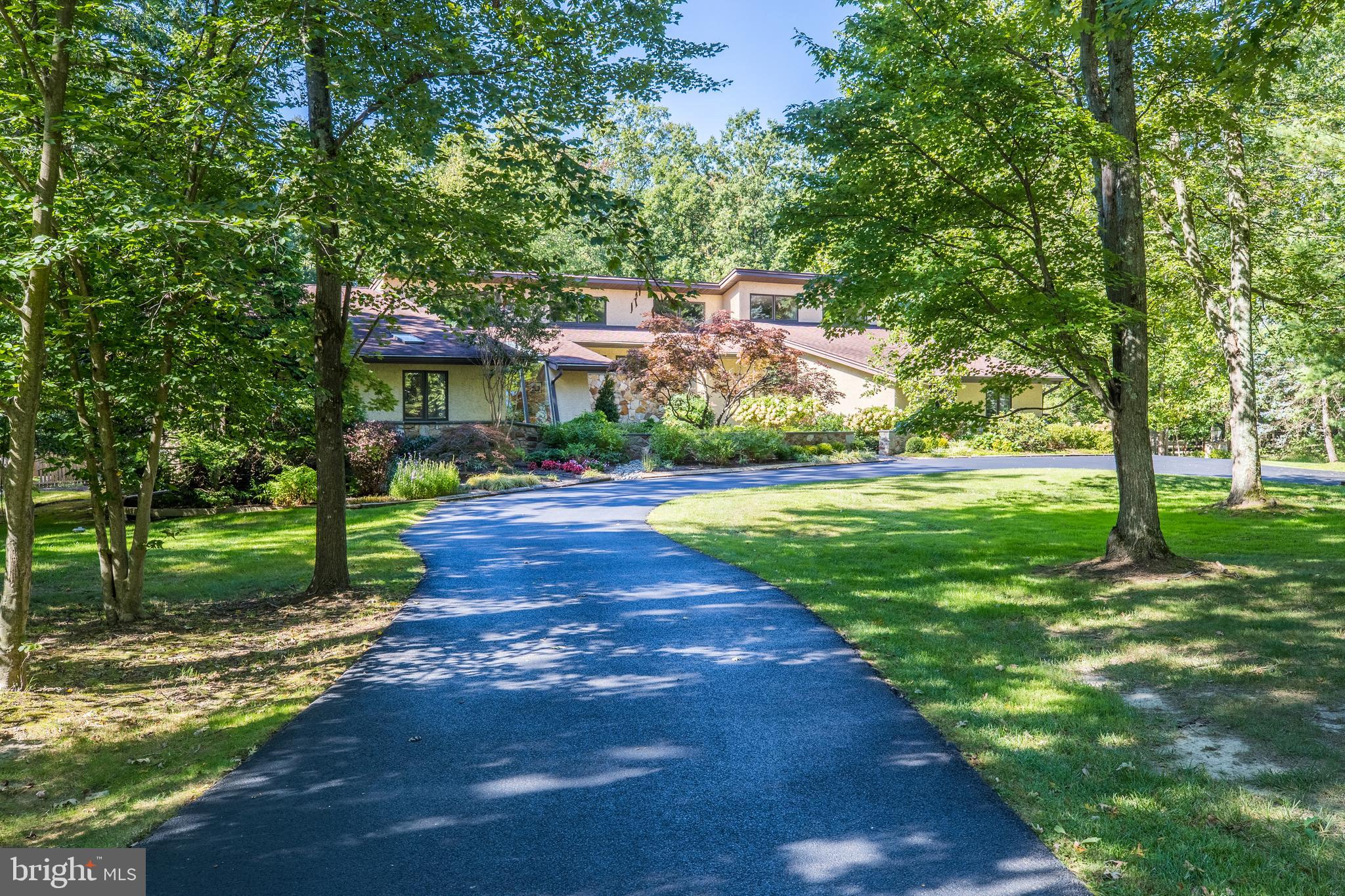 304 South Valley Road Paoli, PA 19301 - Photo 1 of 52 Front View