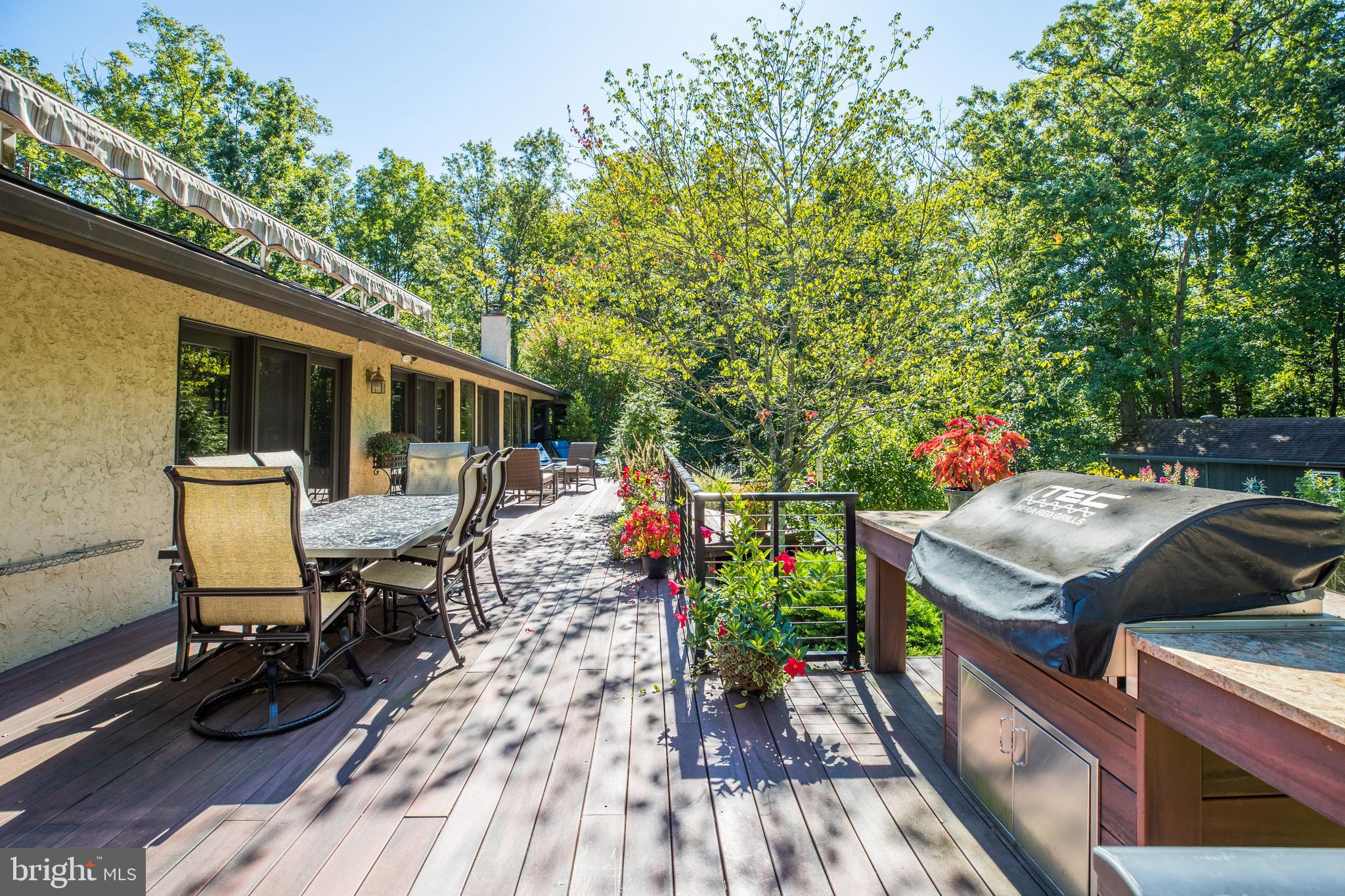 304 South Valley Road Paoli, PA 19301 - Photo 44 of 52 Back Deck