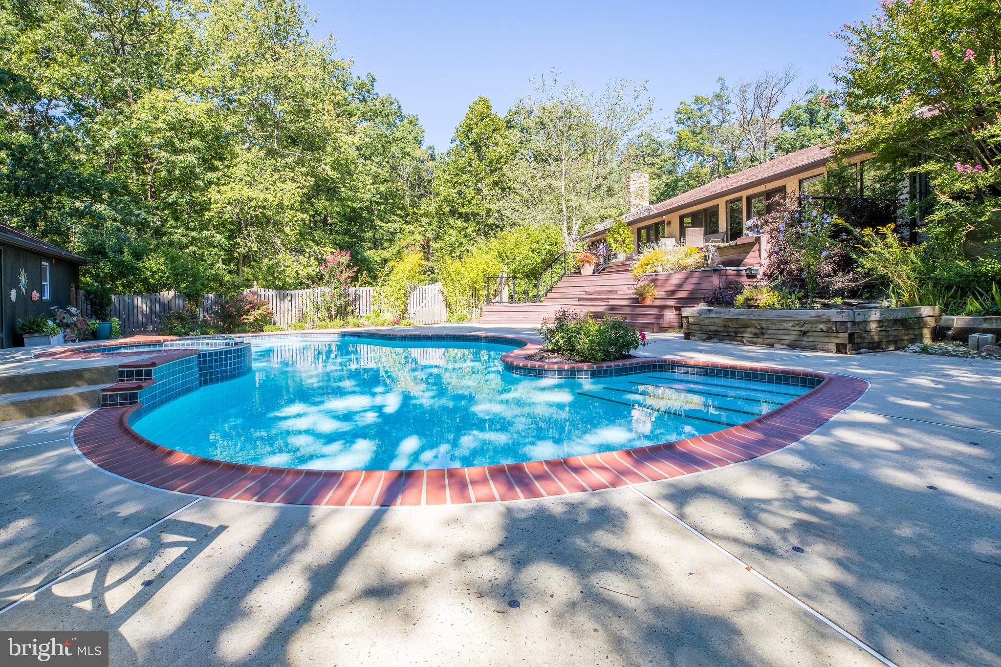 304 South Valley Road Paoli, PA 19301 - Photo 48 of 52 Pool