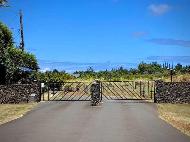 $2,200,000 | 676 Kauaheahe Place, Unit A, Haiku, HI 96708