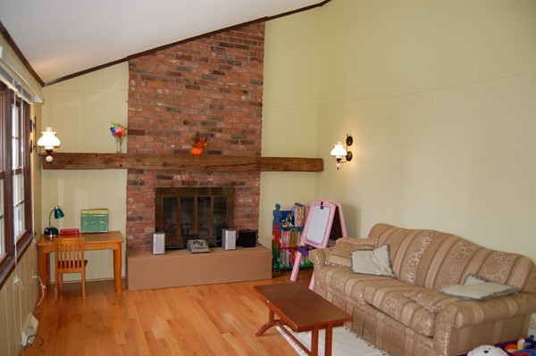 152 Avondale Road Longmeadow, MA 01106 - Photo 9 of 23 Gallery Image 9