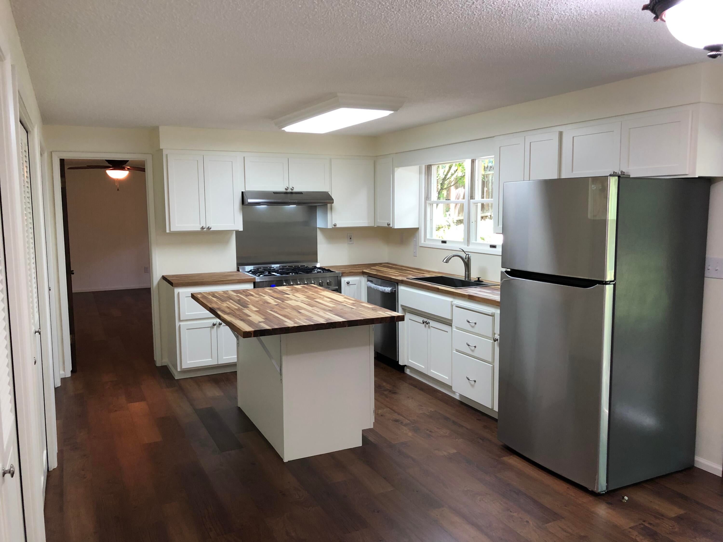 1600 Spring Street Medford, OR 97504 - Photo 4 of 55 kitchen w/ all new stainless appliances