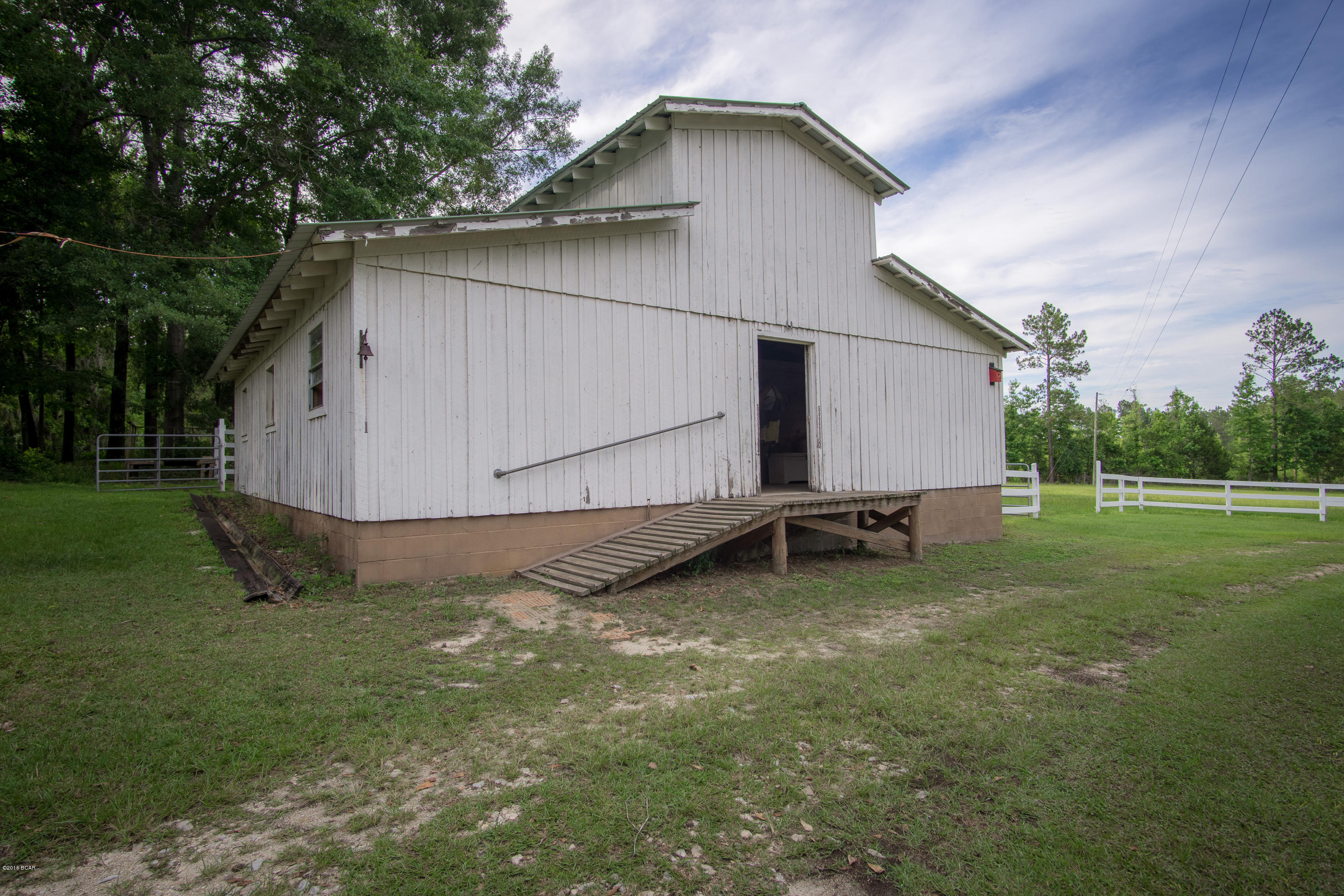1828 Porter Road Cottondale, FL 32431 - Photo 16 of 33