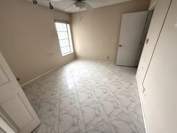 $2,600 | 7076 Huntington Lane, Unit 608, Delray Beach, FL 33446