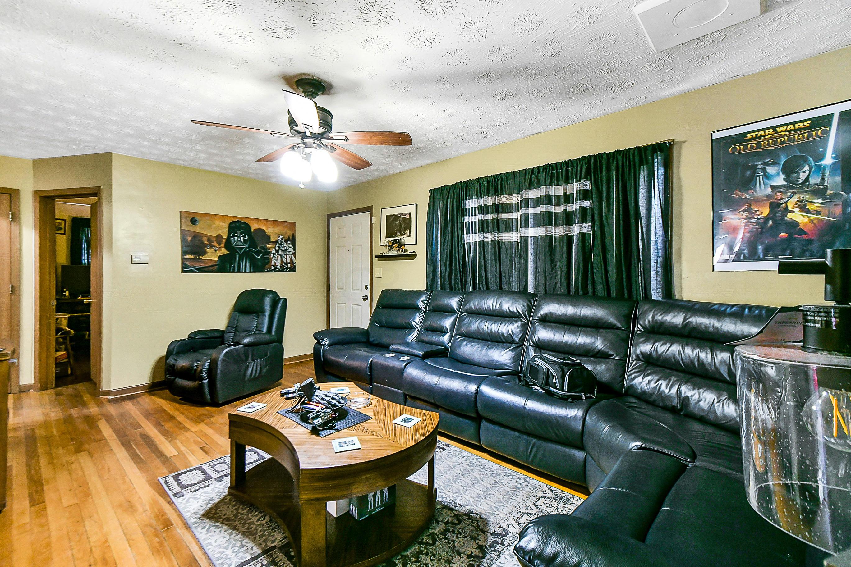 2613 Eakin Road Columbus, OH 43204 - Photo 8 of 13