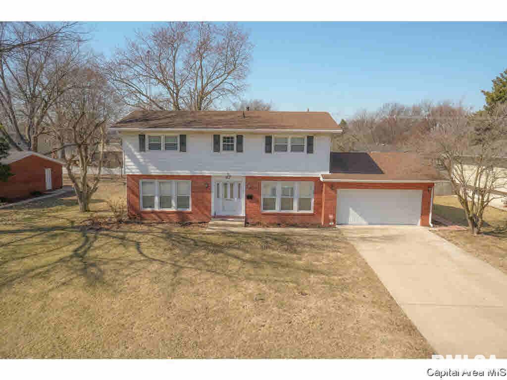 87 Interlacken Road Springfield, IL 62704 - Photo 4 of 34