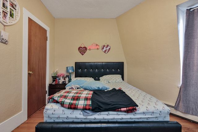 $1,800,000 | 152 Cross Street, Somerville, MA 02143