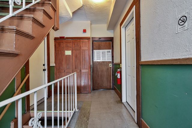 $1,800,000 | 152 Cross Street, Somerville, MA 02143