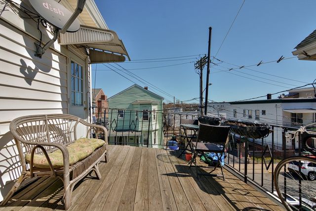 $1,800,000 | 152 Cross Street, Somerville, MA 02143