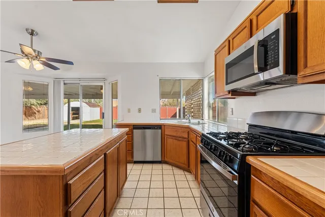 $450,000 | 14240 Piedmont Drive, Victorville, CA 92392