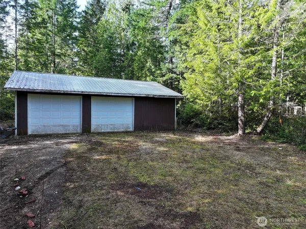 $230,000 | 260 Northeast Kissin Tree Lane, Tahuya, WA 98588