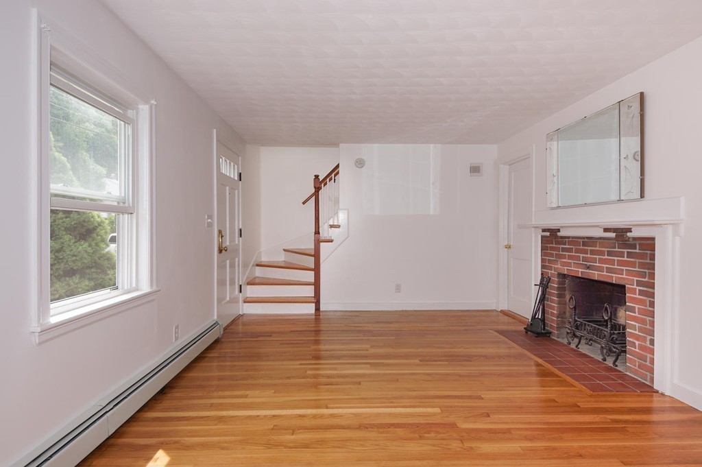6 Corcoran Road Burlington, MA 01803 - Photo 6 of 24 Gallery Image 6