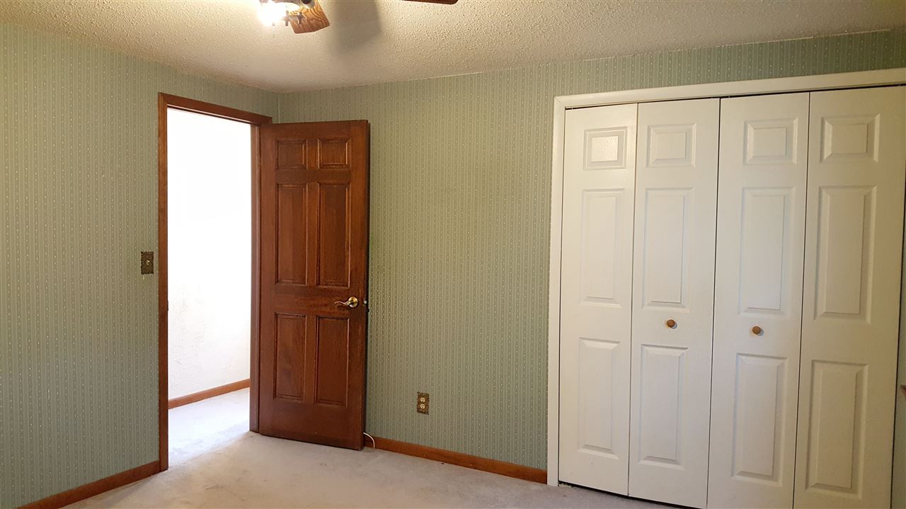 13090 Torrey Road Fenton, MI 48430 - Photo 21 of 52 31389308-26.JPG
