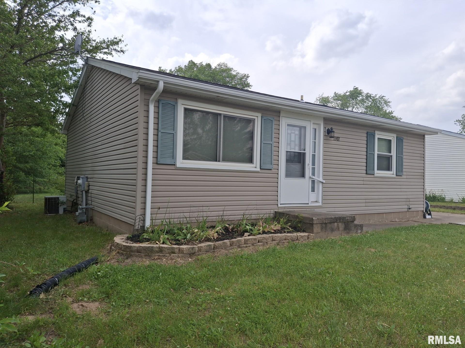 1907 Chicory Road Pekin, IL 61554 - Photo 1 of 40 Gallery Image 1