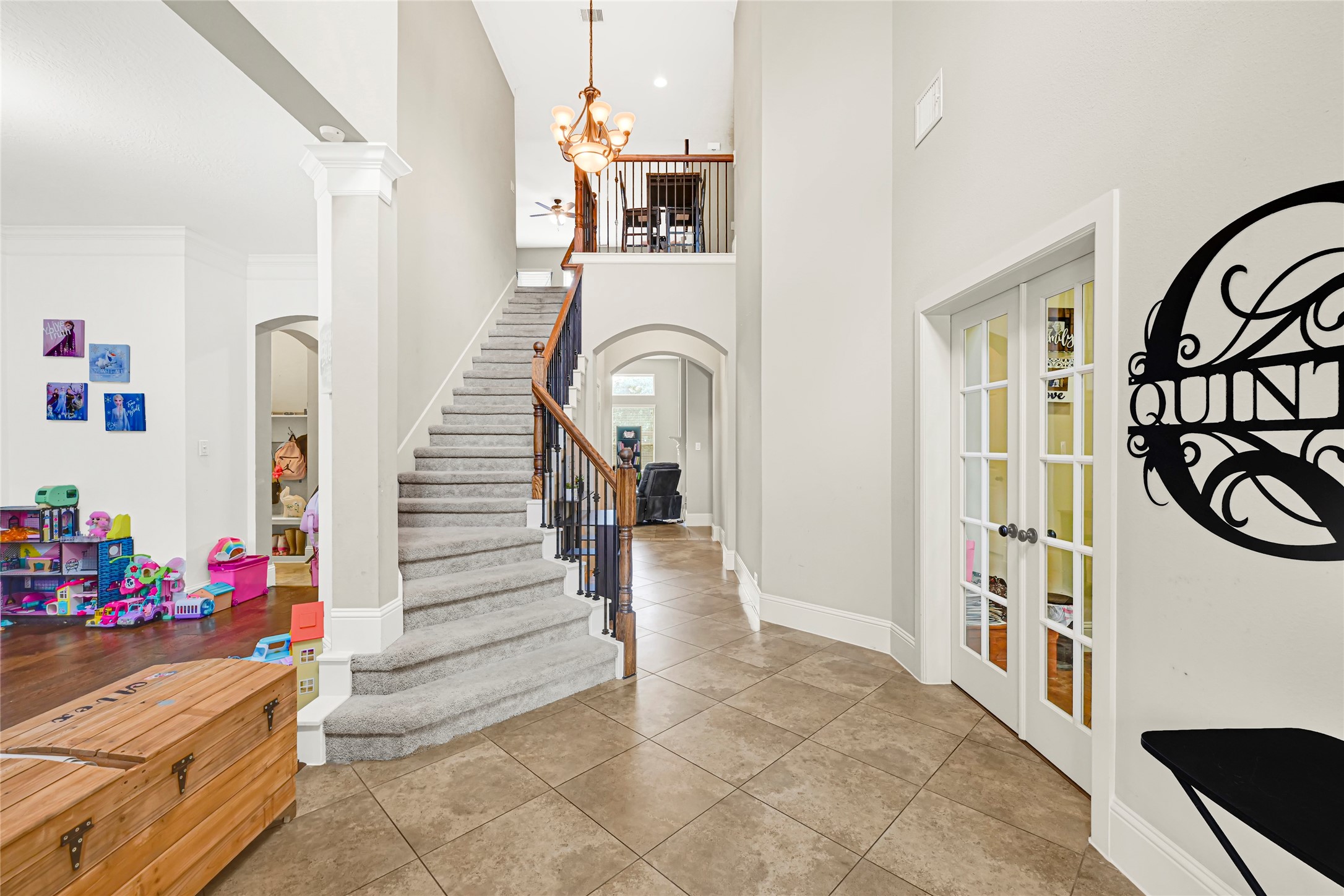 14002 Cole Point Drive Humble, TX 77396 - Photo 4 of 23 a view of entryway and hall