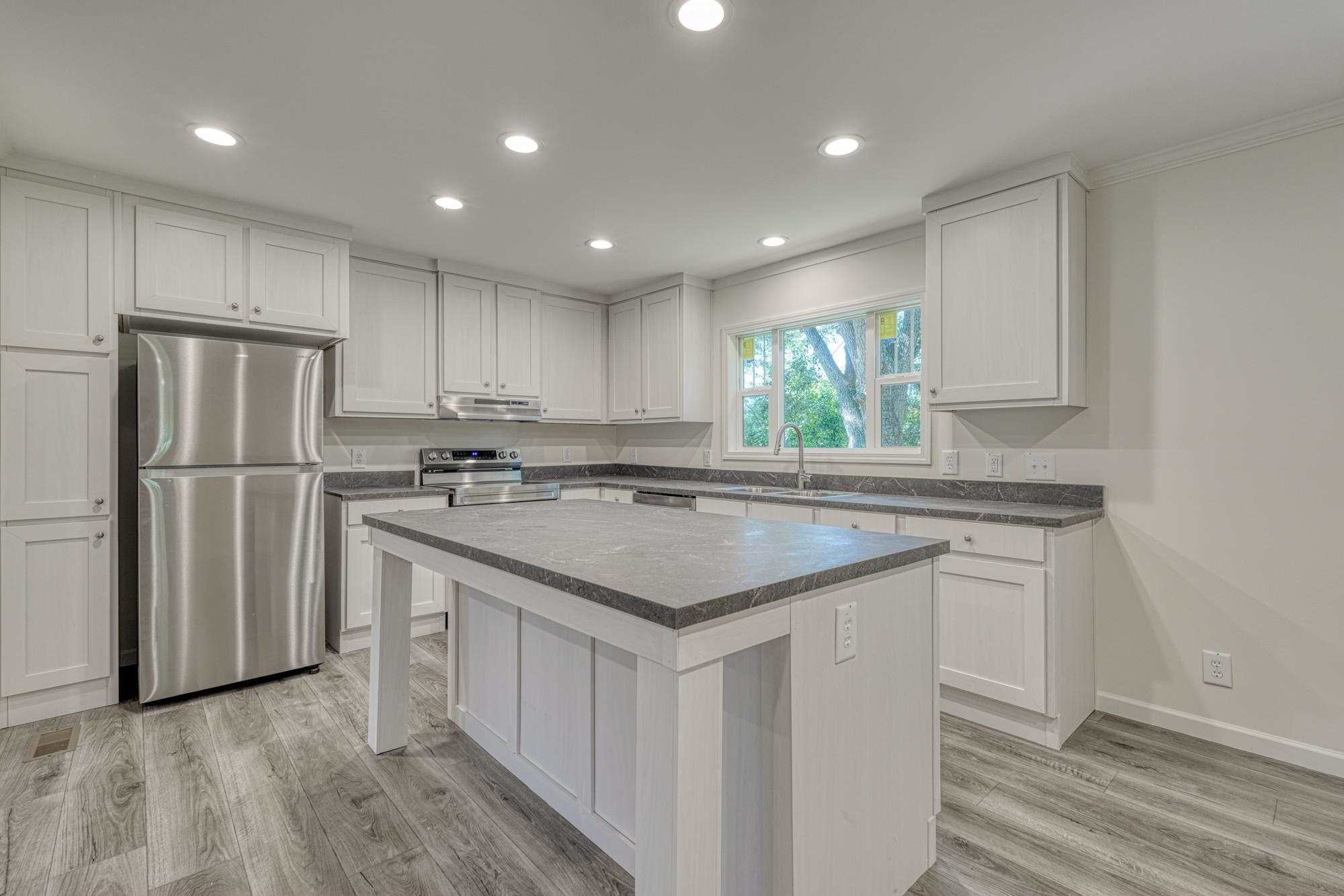 182 State Rd S-11-375 Blacksburg, SC 29702 - Photo 10 of 43