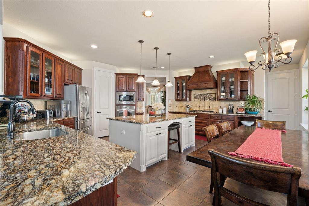3524 Acropolis Way Plano, TX 75074 - Photo 11 of 39