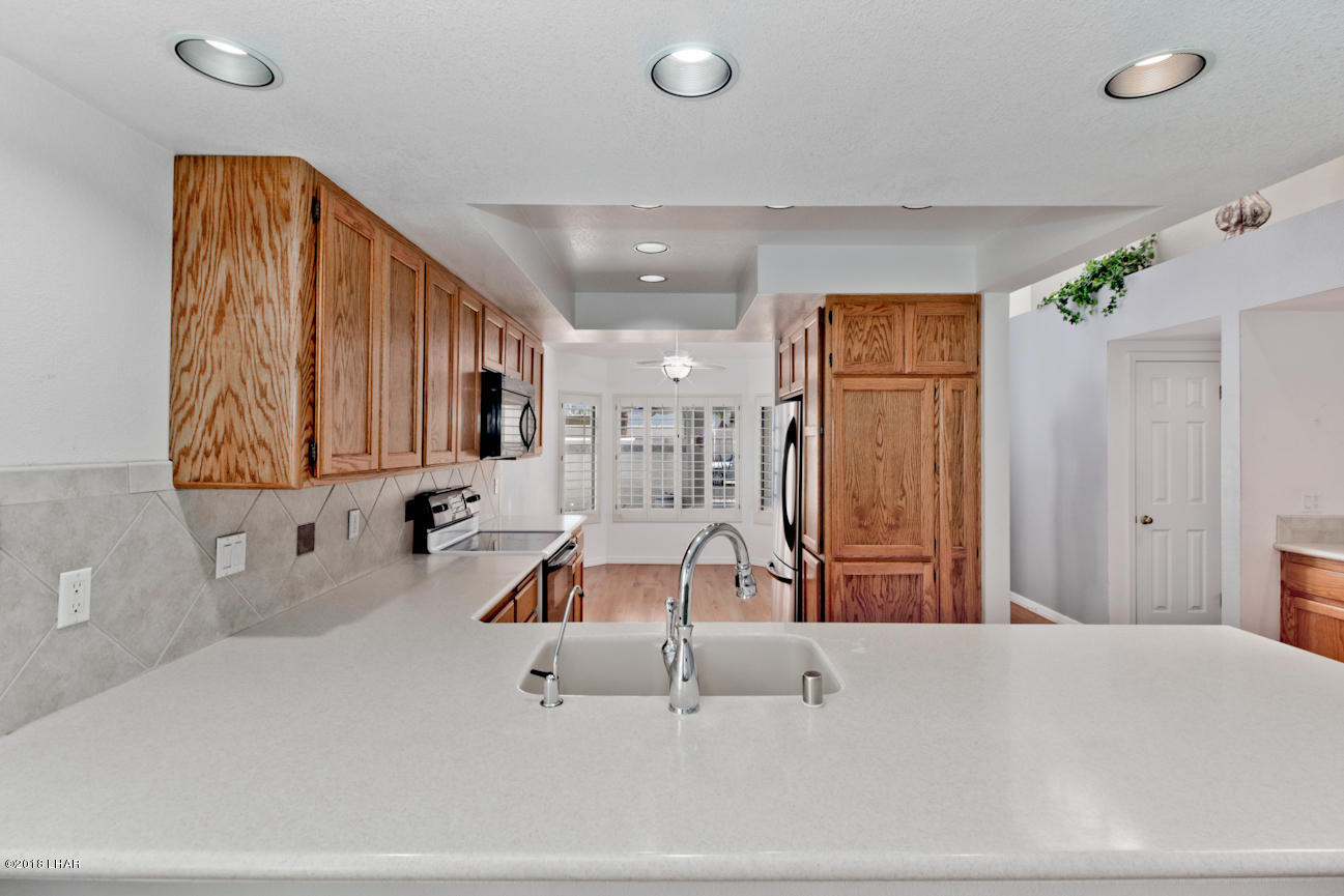 375 London Bridge Road, Unit 47 Lake Havasu City, AZ 86403 - Photo 13 of 35 375 London Bridge Rd # 47-16
