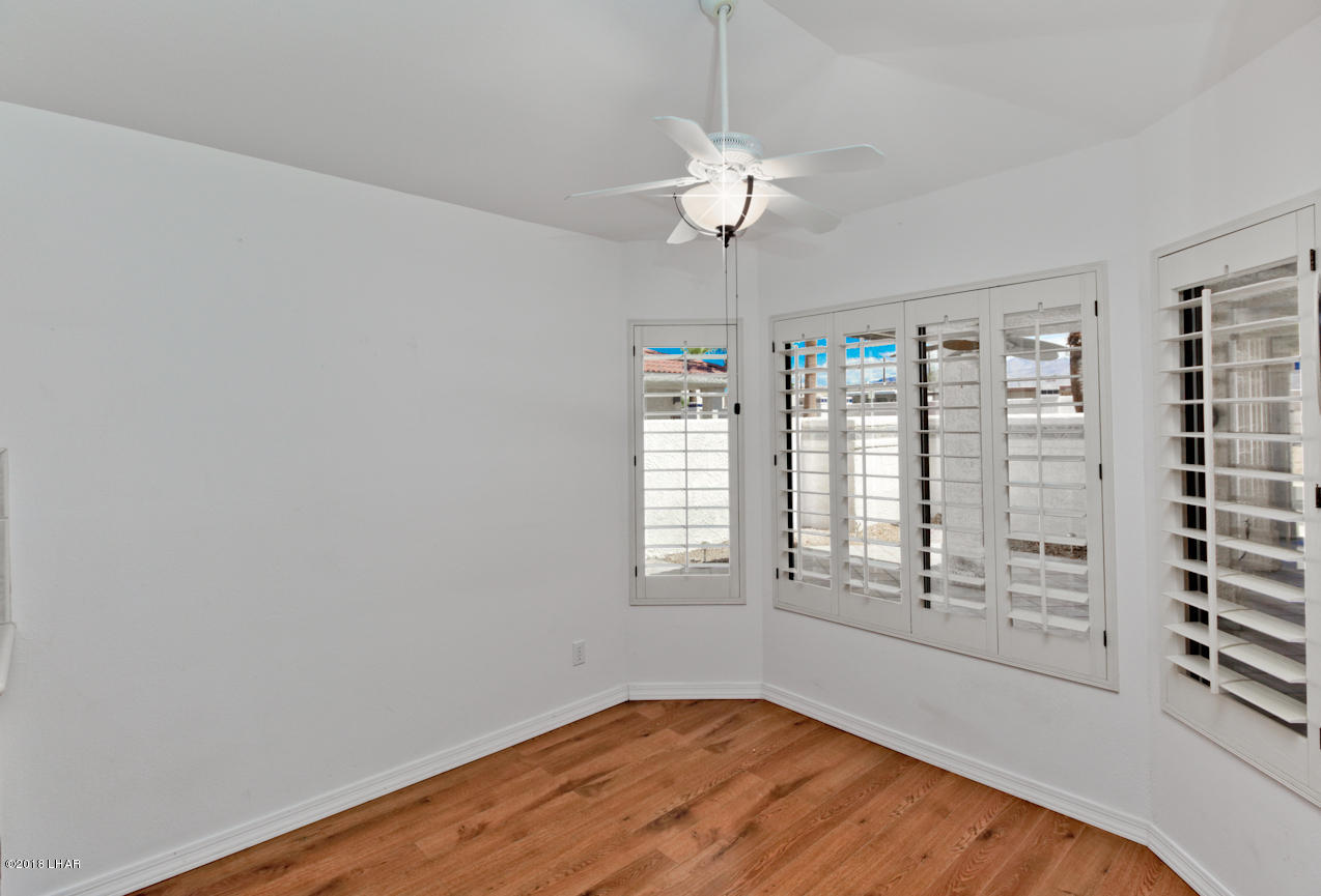 375 London Bridge Road, Unit 47 Lake Havasu City, AZ 86403 - Photo 17 of 35 375 London Bridge Rd # 47-19