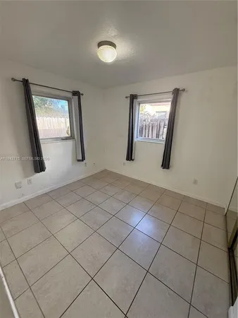 $3,590 | 351 East 17th Street, Unit 353, Hialeah, FL 33010