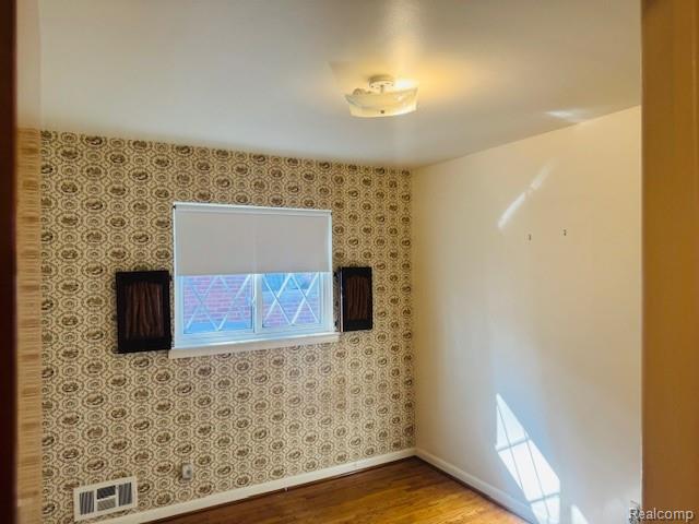3945 Harding Street Dearborn Heights, MI 48125 - Photo 12 of 15
