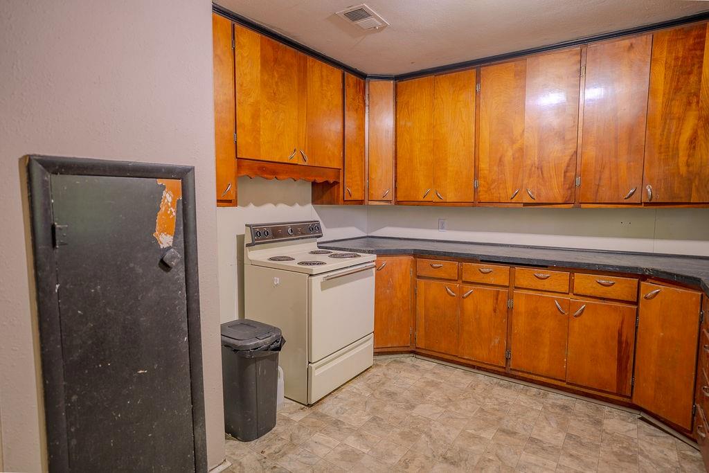 442 128th Terrace Fort Scott, KS 66701 - Photo 21 of 44