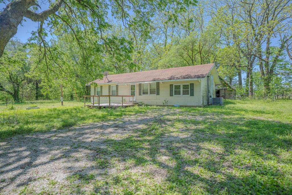 442 128th Terrace Fort Scott, KS 66701 - Photo 6 of 44