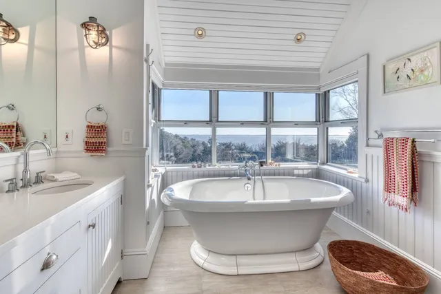 $90,000 | 22 Knoll Road, Southampton, NY 11968