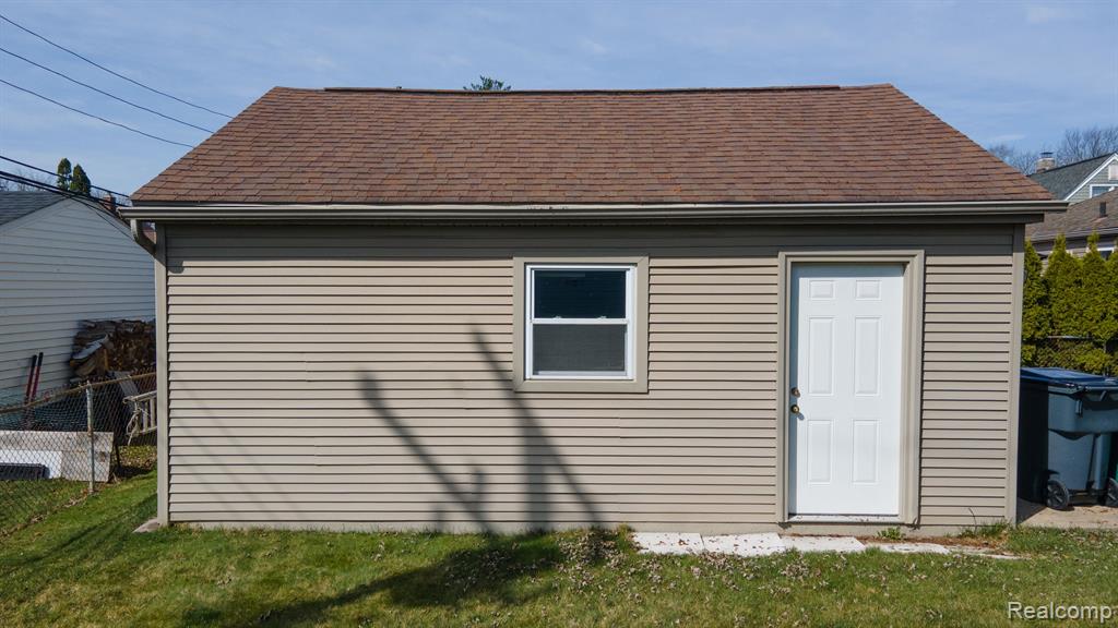 1849 Oxford Road Berkley, MI 48072 - Photo 20 of 53 Gallery Image 20