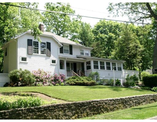 21 Riverdale Road Wellesley, MA 02481 - Photo 1 of 10