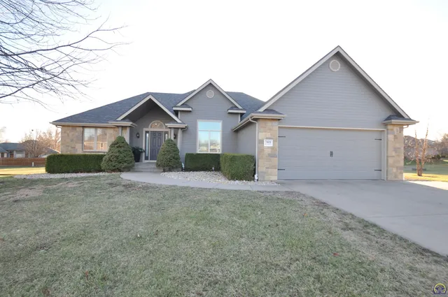 $470,000 | 7809 Southwest 26th Street, Topeka, KS 66614