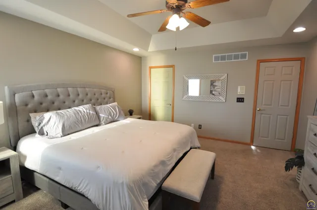 $470,000 | 7809 Southwest 26th Street, Topeka, KS 66614