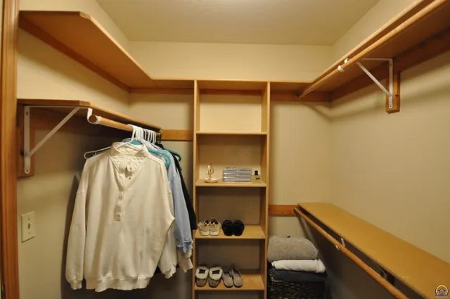 $470,000 | 7809 Southwest 26th Street, Topeka, KS 66614