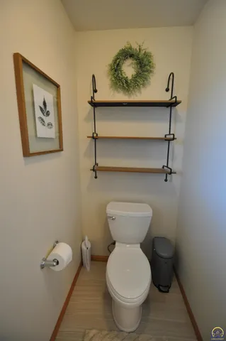 $470,000 | 7809 Southwest 26th Street, Topeka, KS 66614