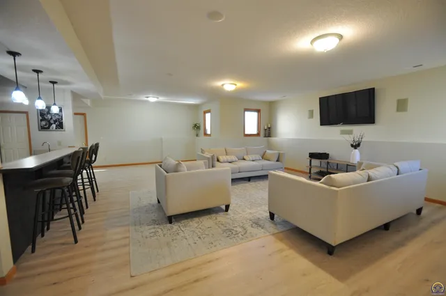 $470,000 | 7809 Southwest 26th Street, Topeka, KS 66614