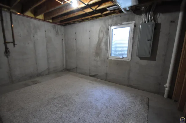 $470,000 | 7809 Southwest 26th Street, Topeka, KS 66614