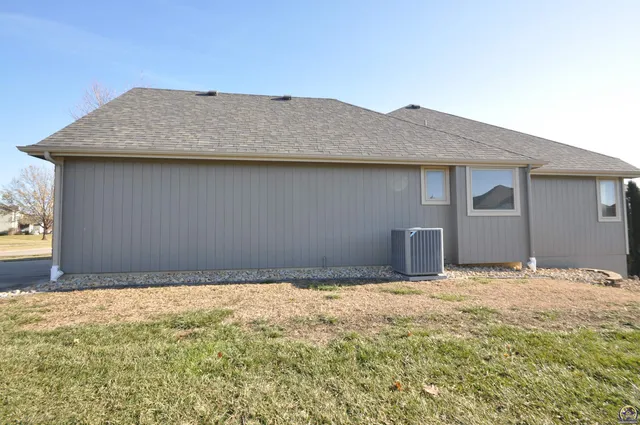 $470,000 | 7809 Southwest 26th Street, Topeka, KS 66614