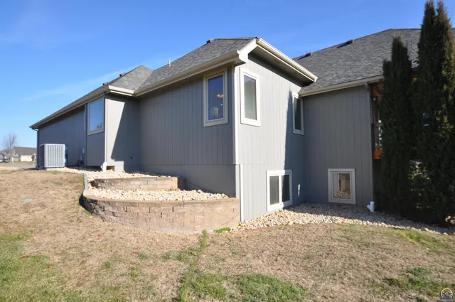 $470,000 | 7809 Southwest 26th Street, Topeka, KS 66614