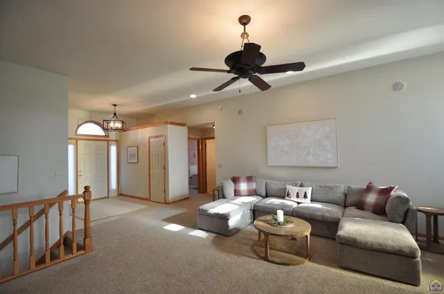 $470,000 | 7809 Southwest 26th Street, Topeka, KS 66614